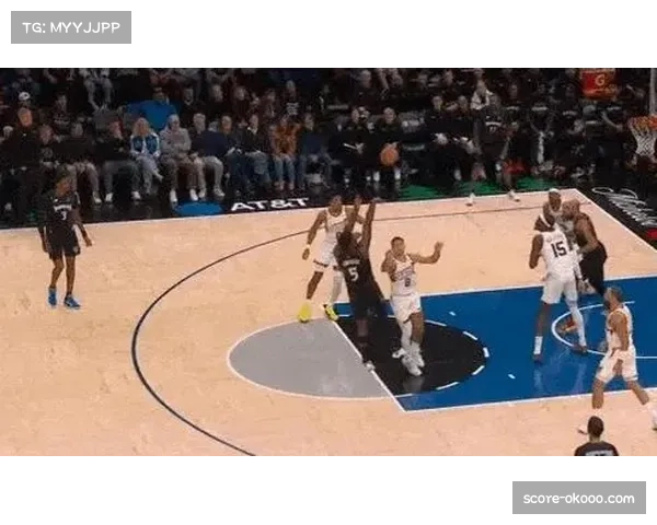 爱德华兹终场前7秒中投绝杀 关键时刻控场决策能力进化